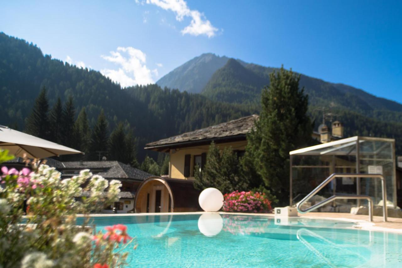 Hotel Relais Des Glaciers - Adults Only Champoluc Exterior foto